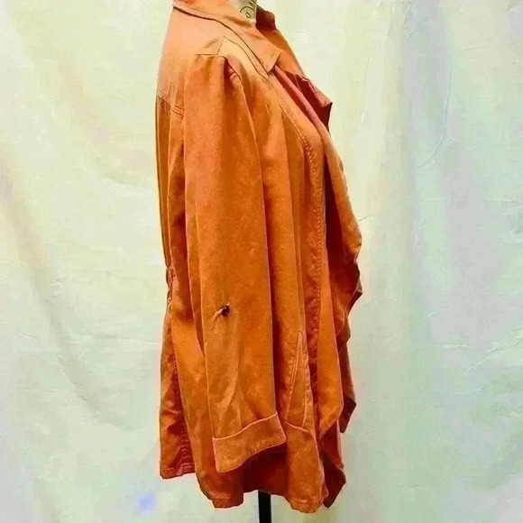 Chico's Ochre Ruffle Women’s Jacket Size 1 with inside pockets - Picture 7 of 15